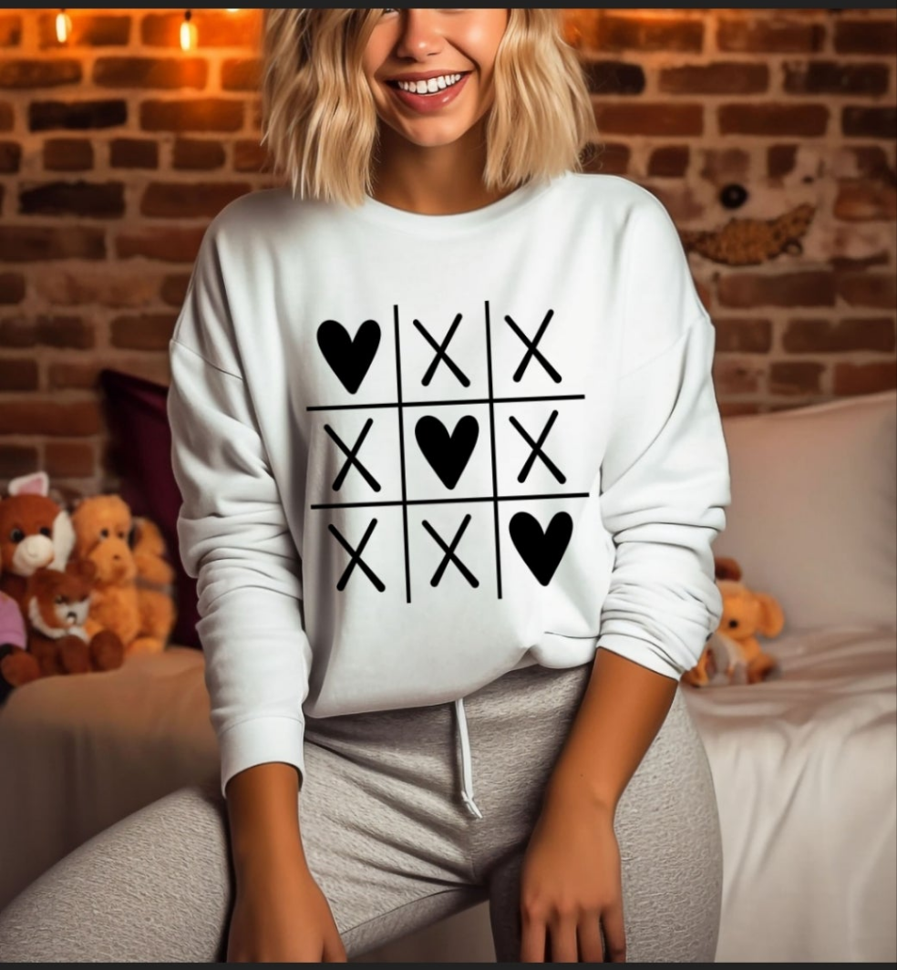 Valentine's Day shirt Tic tac toe Valentine heart Crewneck